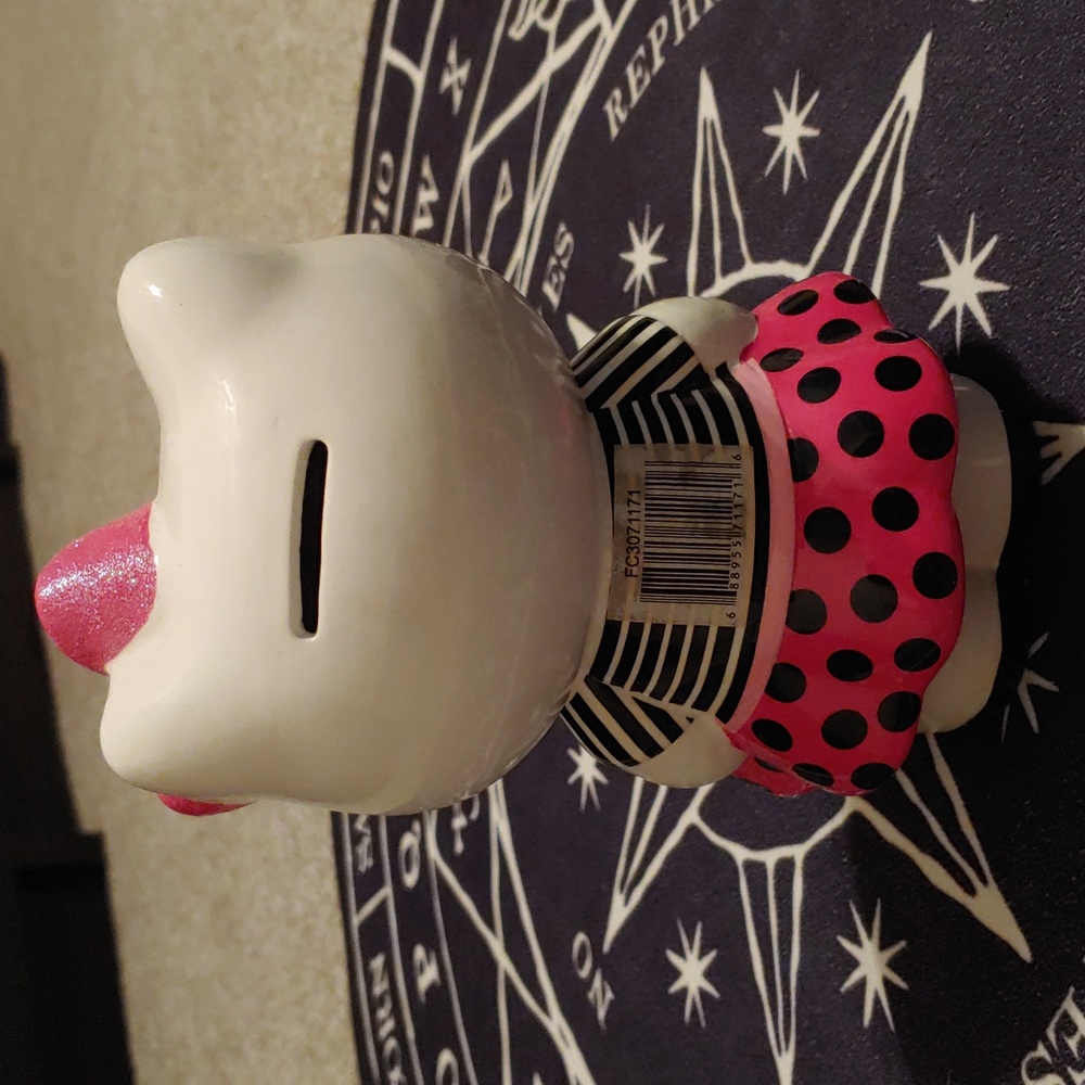 Hello Kitty Coin Bank - Picture 3 of 5
